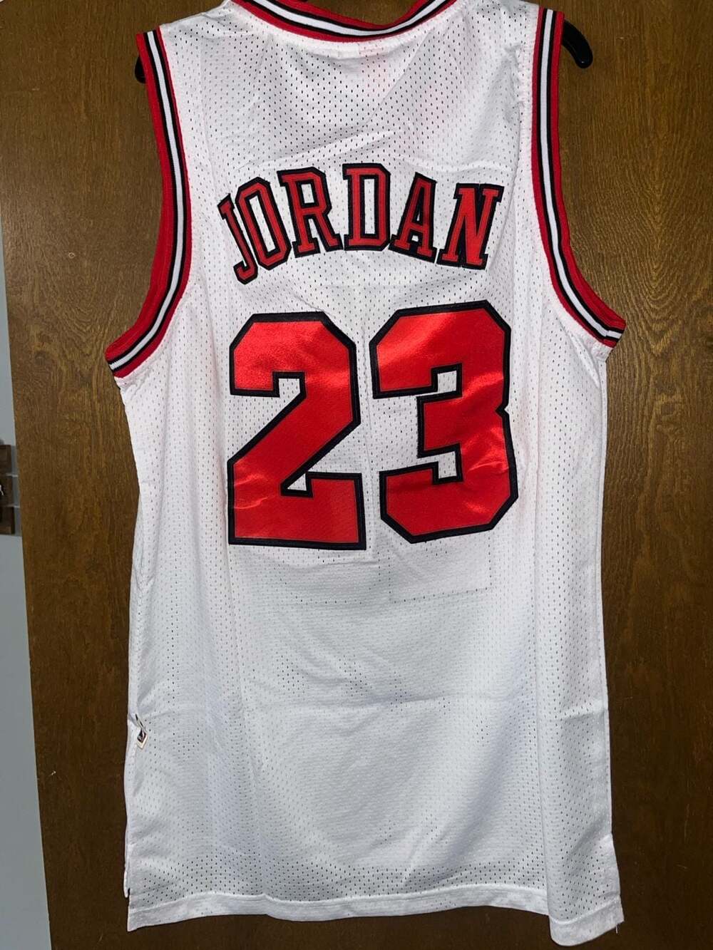 Mitchell & Ness Michael Jordan Bulls Jersey Size M